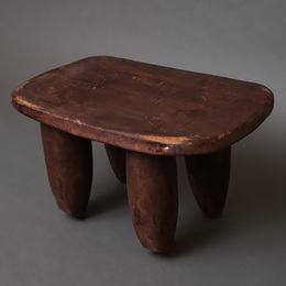 (コートジボワール)　セヌフォ　スツール　(腰掛)　No.16