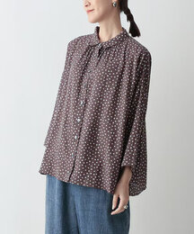 ポルカドット・綿麻レーヨンギャザーブラウス　(ブラウン)