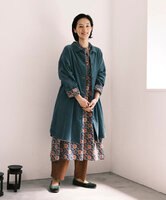 コーデュロイとお花ブロックプリントラフコート