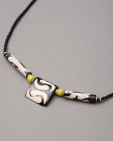 (ケニア)　牛骨&メビーズ　ネックレス　 No.222