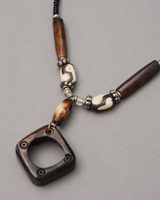 (ケニア)　牛骨&メビーズ　ネックレス　 No.230