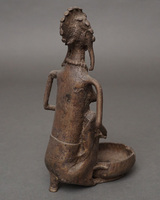 (ナイジェリア)　ヨルバ族　真鍮　女性像