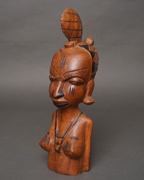 (ギニア)　フラニ族　女性像