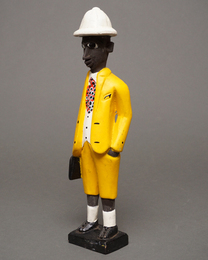(コートジボワール)　コロン人形　Mサイズ　No.36　ハーフパンツの男性