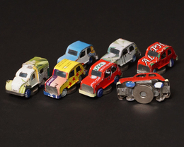 ブリキマグネットカー