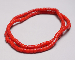 (ケニア)　トゥルカナビーズ　60cm　レッド