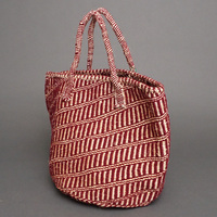 (ケニア)　サイザルバッグ　アクリル柄編み　10インチ　(ホワイト x 臙脂)　No.7
