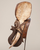 (ブルキナファソ)　グルンシ族　マスク　No.405