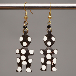 (ケニア)　　牛骨プレート　ピアス　No.600-93