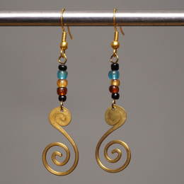 (ケニア)　　真鍮&ビーズ　ピアス　No.600-102