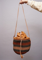 ケニア　バオバブショルダーバッグ　レザー巾着　No.3