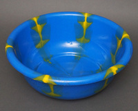 ブルキナファソ　プラスチックタライ　(L)　ブルー