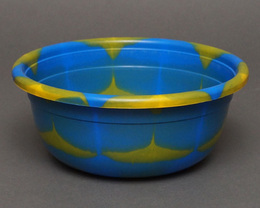 ブルキナファソ　プラスチックボウル　No.4