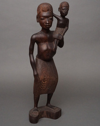 (タンザニア)　黒檀木彫り 母子像　47cm