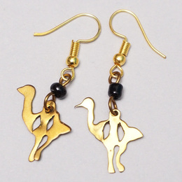 (ケニア)　　真鍮ダチョウ　ピアス　No.800-5