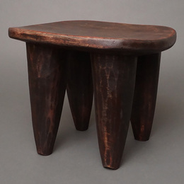 (コートジボワール)　セヌフォ　スツール　(腰掛)　V