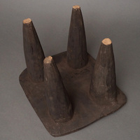 (コートジボワール)　セヌフォ　スツール　(腰掛)　W