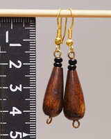 (ケニア)　　牛骨　ピアス　No.600-23