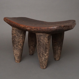 (コートジボワール)　セヌフォ　スツール　(腰掛)　No.2
