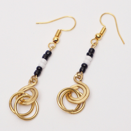 (ケニア)　　真鍮ダブルリング&ビーズ　ピアス　No.600-56