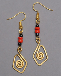 (ケニア)　　真鍮&ビーズ　ピアス　No.600-64