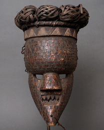 (コンゴ)　サランパス族　マスク　No.181